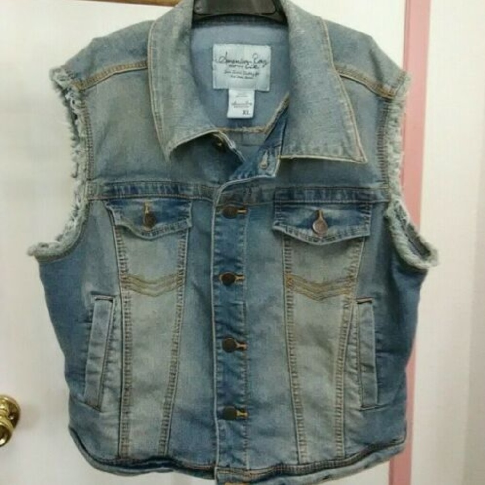 Pre-ripped American Tag Cie vest XL (USED)